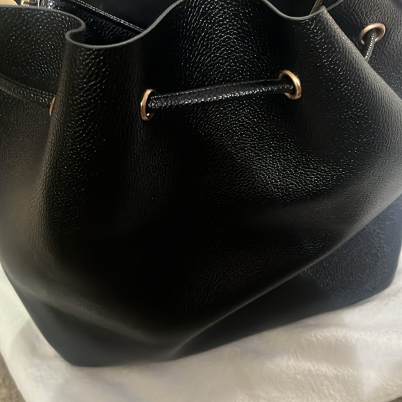 Large black bag - Picture 3 of 4